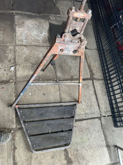 Stol warsztatowy imadlo pionier