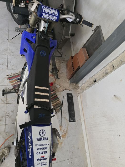 Yamaha YZ450F - averbada 35Kw (Carta A2)