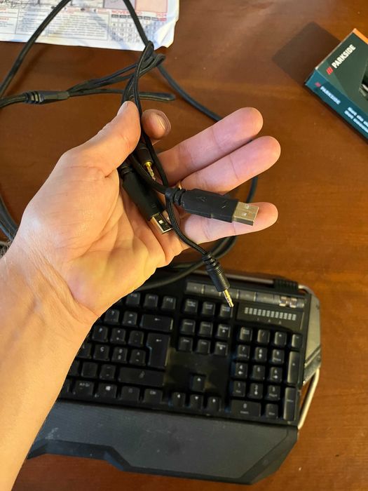 RipJaws KM780 Mechanical Gaming Keyboard with Cherry MX Brown Switches64739835000066121