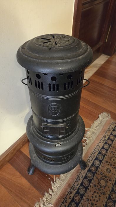 Aquecedor/Salamandra Antiga a Petróleo- Vintage/Decoração