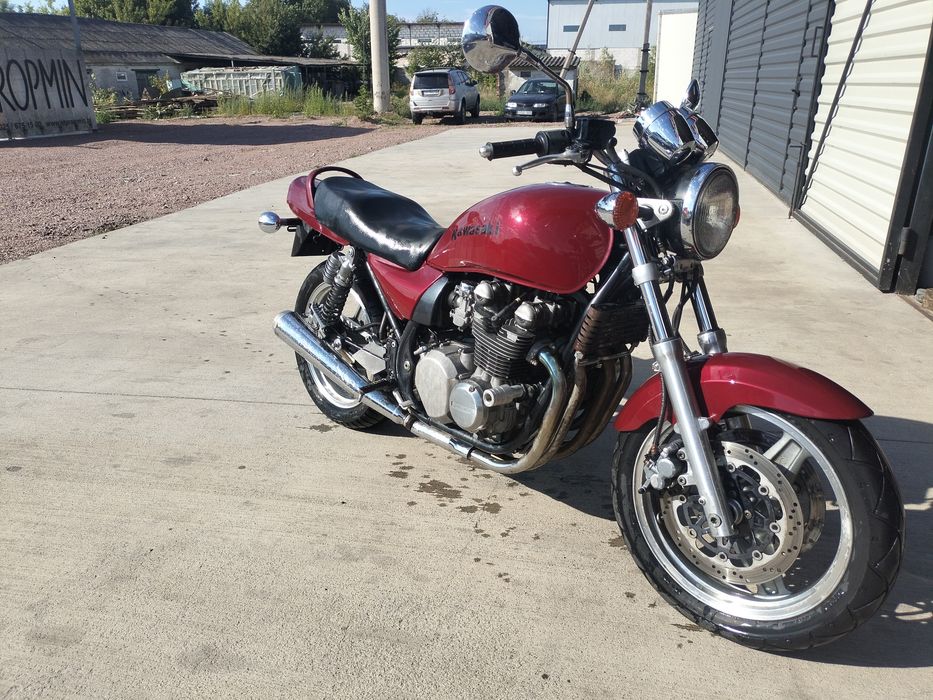 Терміново!!Kawasaki ZR 750 2002 рік