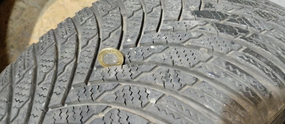 Opony zimowe - 235/ 55 /17