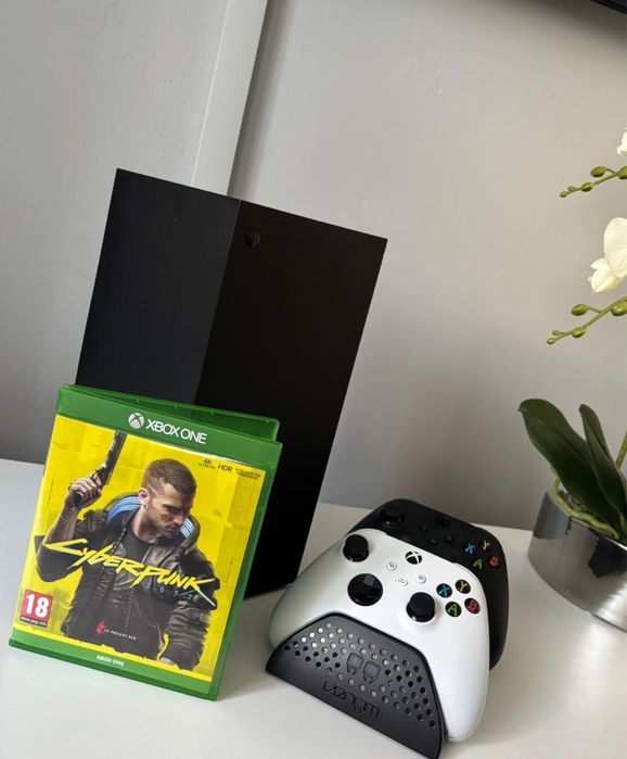 Xbox Series X + 2 pady