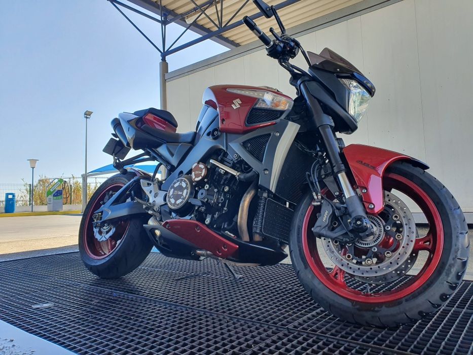 Suzuki B-king -203 CV -  material de origem acompanha a mota