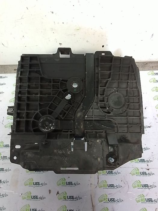Caixa De Alujamento De Bateria Renault Megane Iii Hatchback (Bz0/1_)