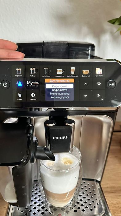 ТОП!  Кавомашина Philips 5400