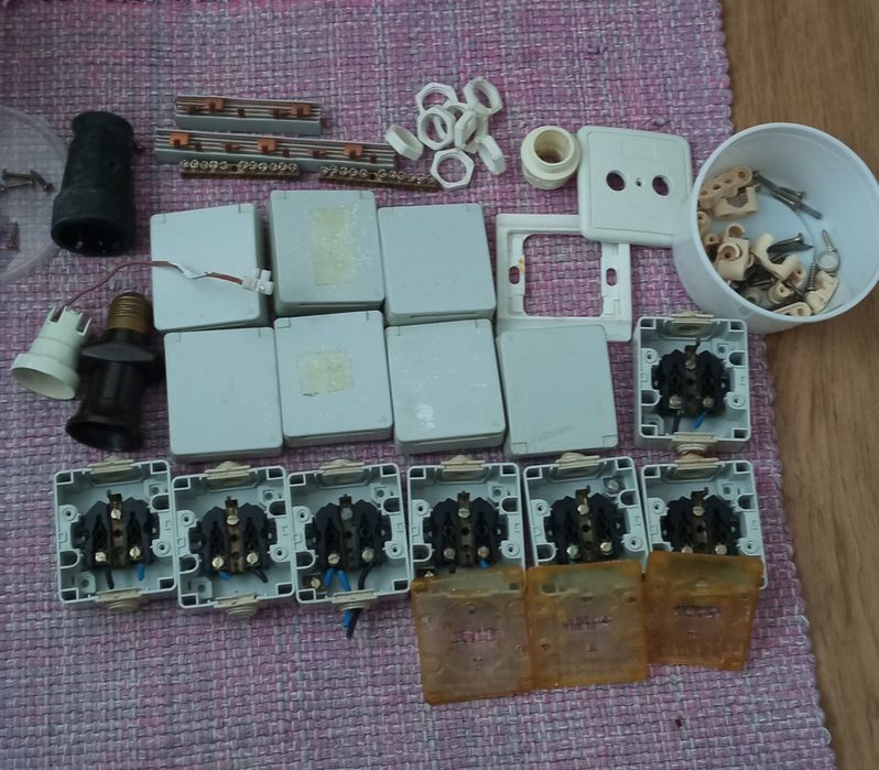 Material eléctrico Efapel