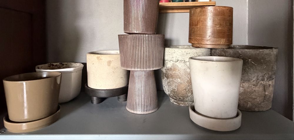 Komplet 9 doniczek i oslonek ceramicznych