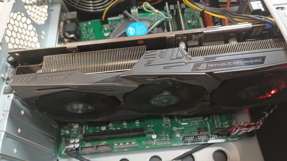 Видеокарта Asus ROG Radeon RX 580 STRIX 8192MB ROG-STRIX-RX580-O8G-GA