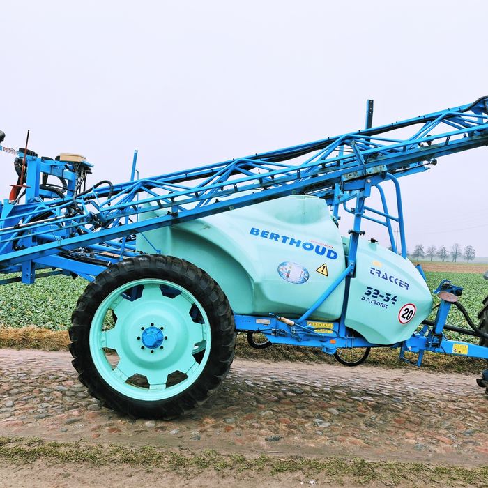 Opryskiwacz Berthoud Tracker 32-34 7 sekcji ARAG 3600l 24/21m Ładny !!