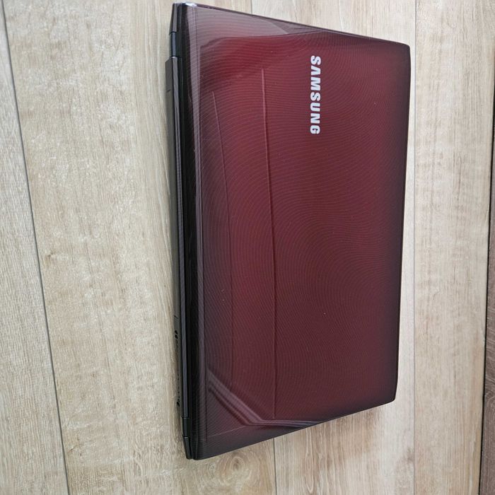 Laptop Samsung R780