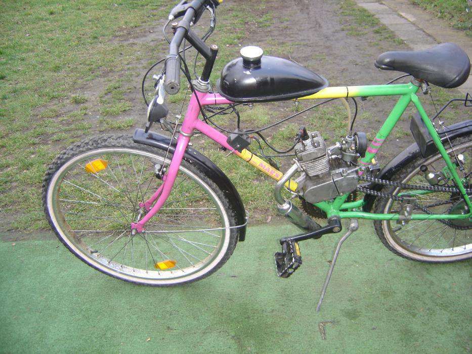 rower z silnikiem spalinowym