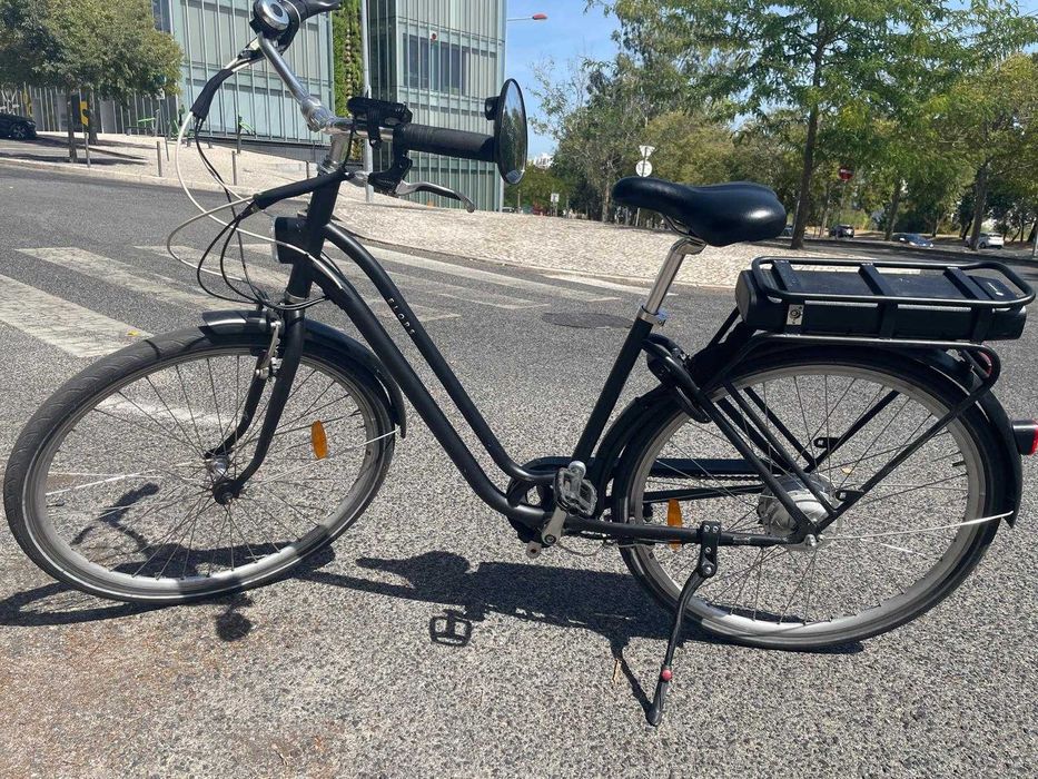 Bicicleta eléctrica  - pasteleira - btwin elops 120e