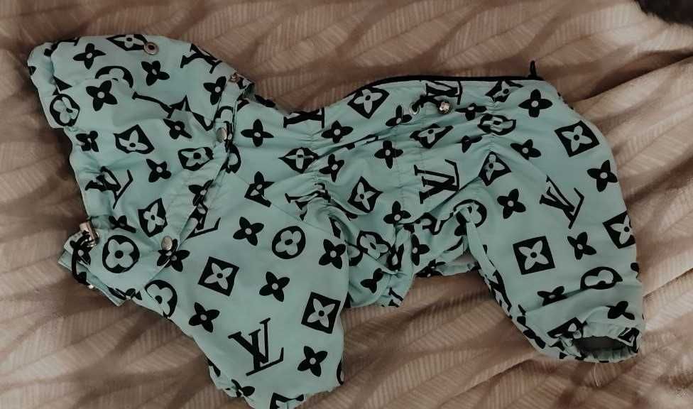 Продам одежду  для собаки французский бульдог, мопс.