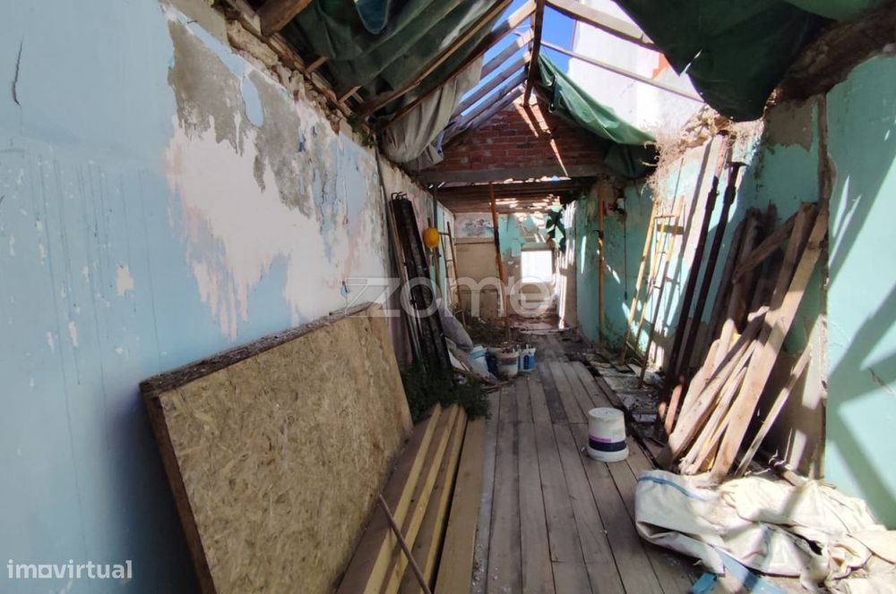 Apartamento T1 para remodelação total