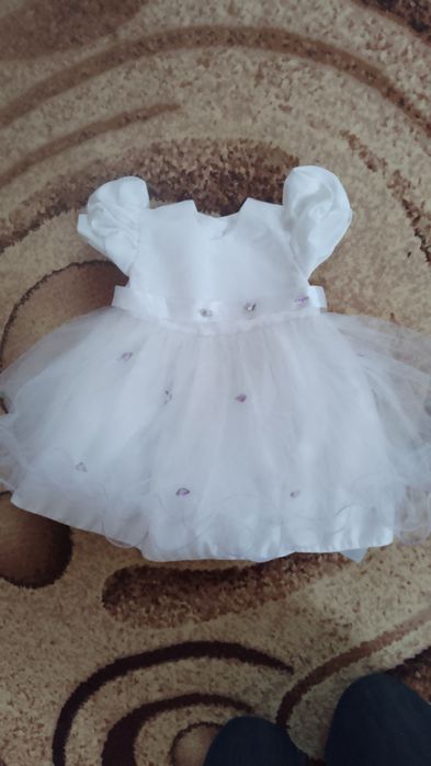 Білосніжне платтячко на 1р.