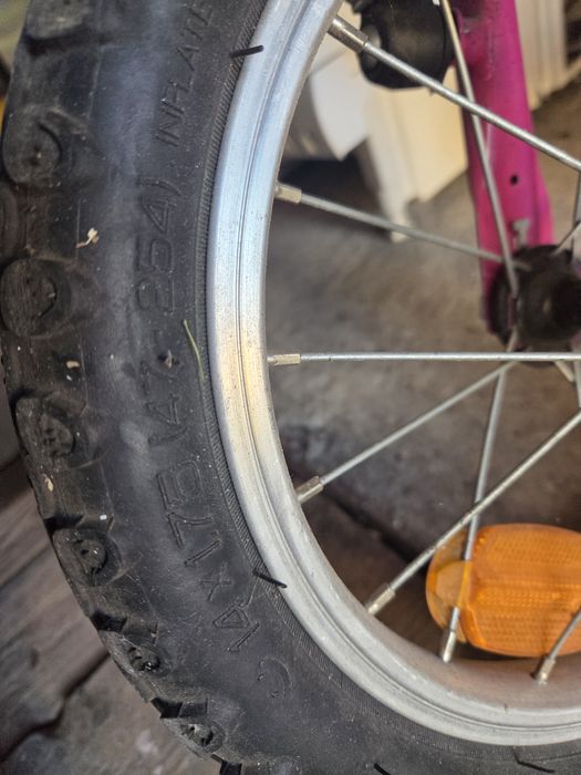 Rowerek 14 dla dziewczynki + drążek + kask