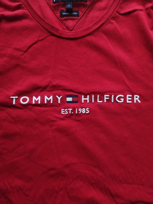 футболка від Tommy Hilfiger