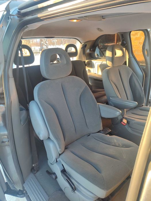 Продам Крайслер Вояджер