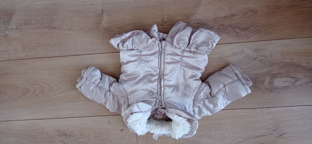 Kurtka chicco + czapka i szalik. Rozmiar 56.