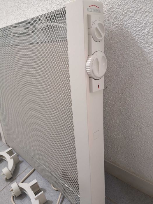 Aquecedor eléctrico de mica Electronia de 2000W Smart Living