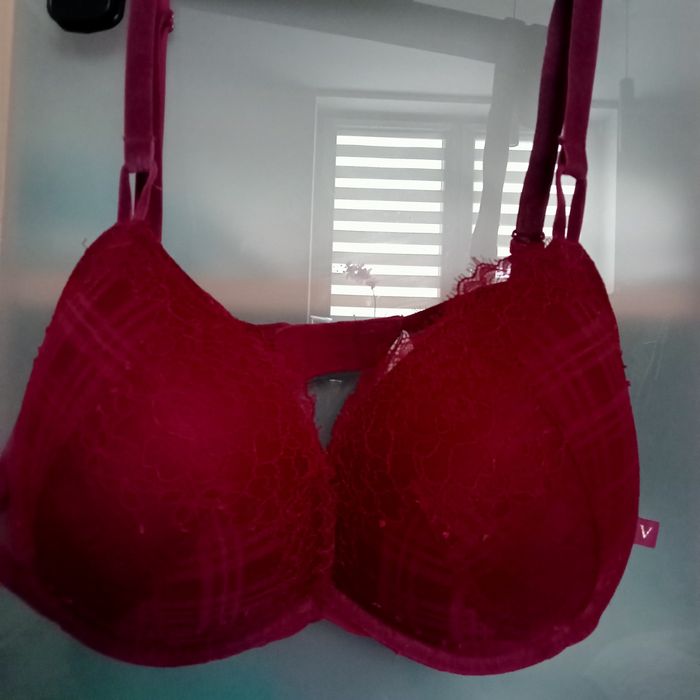 Biustonosz push up, koronkowy, bordo Victoria's Secret 80D