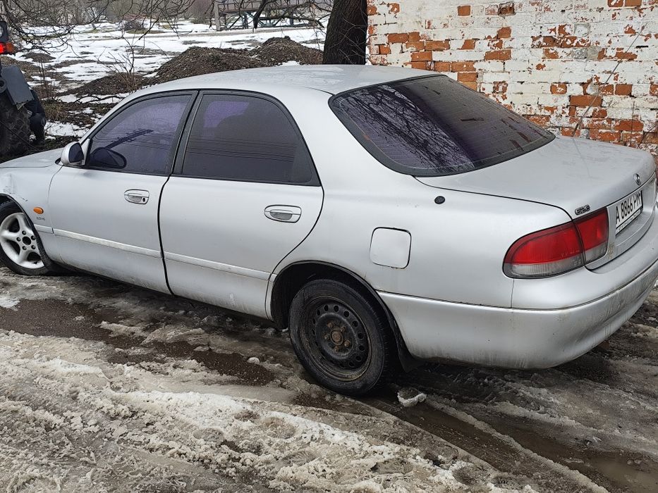 Мазда легковий автомобіль