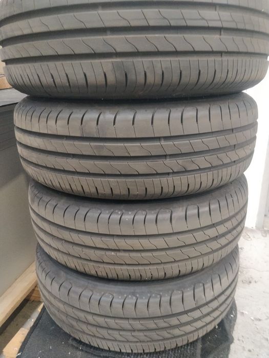 Pneus reforçados 195/65 15 NOVOS