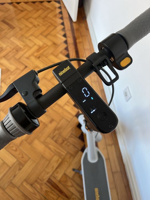 Segway / Trotinete Ninebot MAX G30LE II