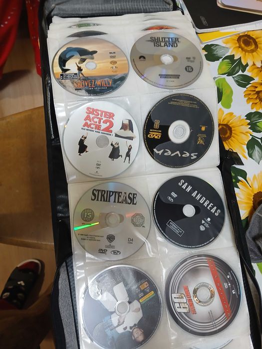 Capa organizadora de dvd's