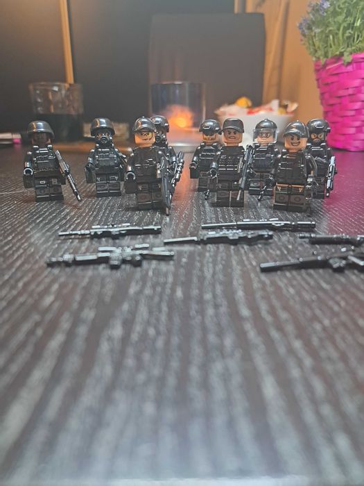 Zestaw 9 figurek lego