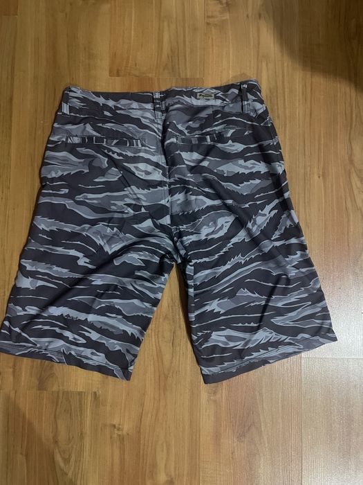 Calções de praia LRG em bom estado