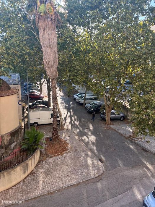 Apartamento T2 na Rua da Fenache, Caparica