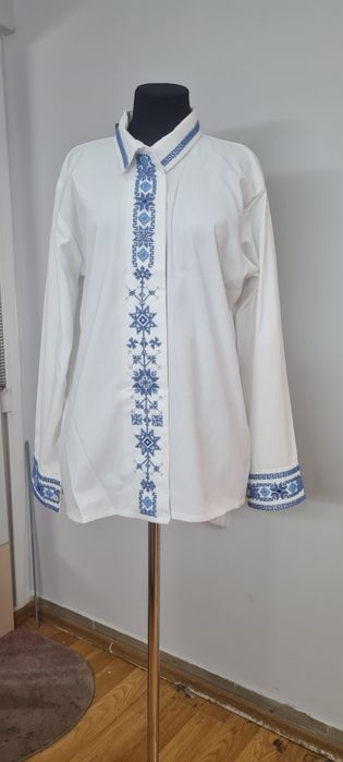 Чоловіча вишита сорочка