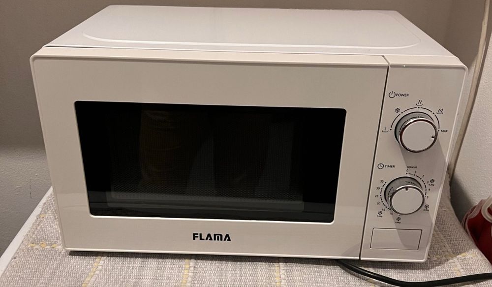 Microondas Flama como novo pouco uso 24 l