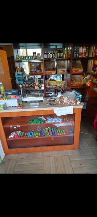 Sprzedam wyposażenie sklepu