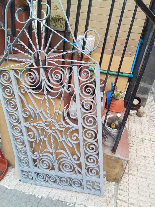 GRADES E PORTAO   totalmente declamados e só colocar e pintar