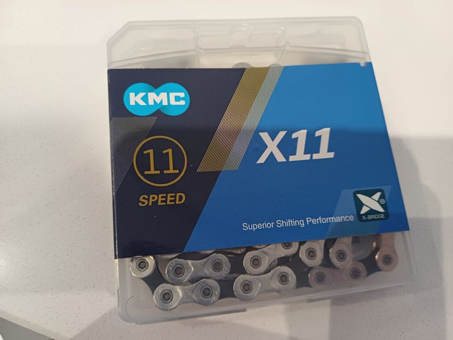 KMC x11 Bicycle Chain64552043590147120