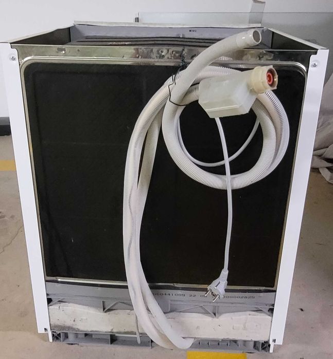 Máquina NOVA de lavar louça BOSCH