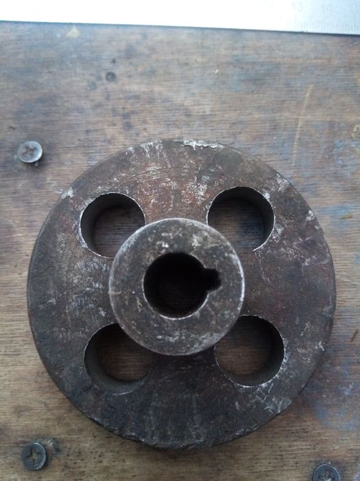 Муфта соединительная электродвигателя внутр диа 14 мм наруж 83 мм