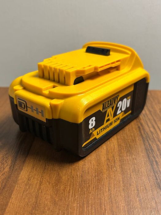 Mocna bateria akumulator zamiennik deWalt  8Ah 20V DeWalt DCB200
