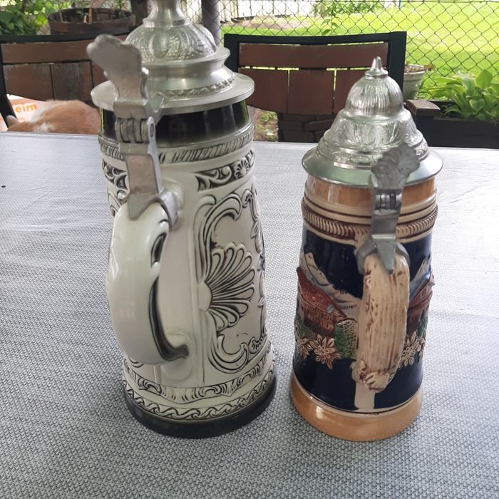 Dwa ceramiczne kufle do piwa