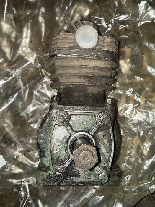 Компрессор KNORR BREMSE LK 1808