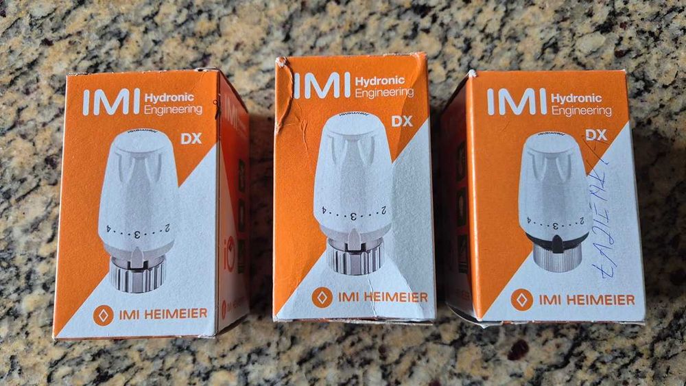 Grzejnik RADSON Integra 900x600mm 2 szt. + drabinkowy Aster 500 x 1216