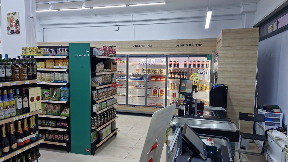 Estantaria e equipamentos de loja mini mercado