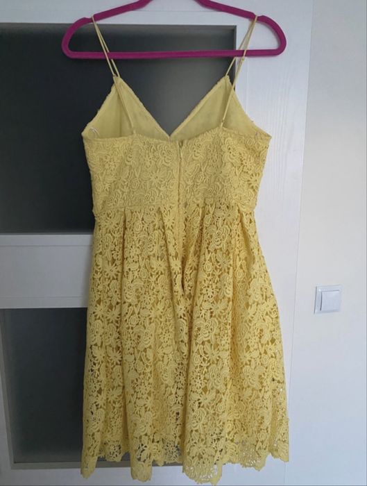 Koronkowa sukienka H&M