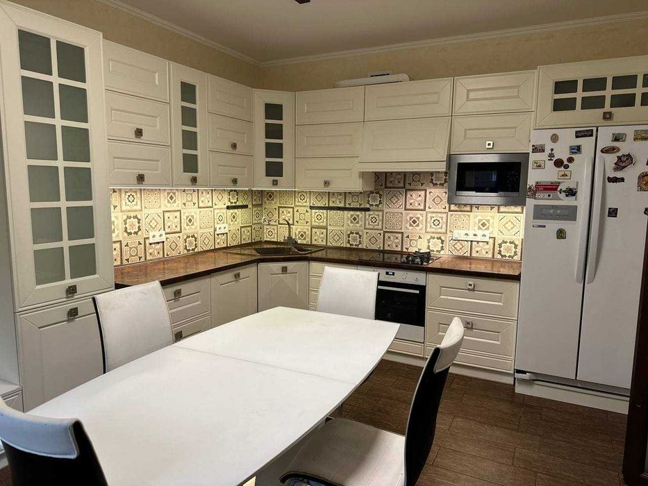 Продам будинок.Лісова Буча.170 м²,8 соток.Ремонт та повна автономність