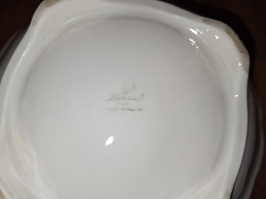 Miseczki porcelanowe w kwiaty różne 3 sztuki PRL