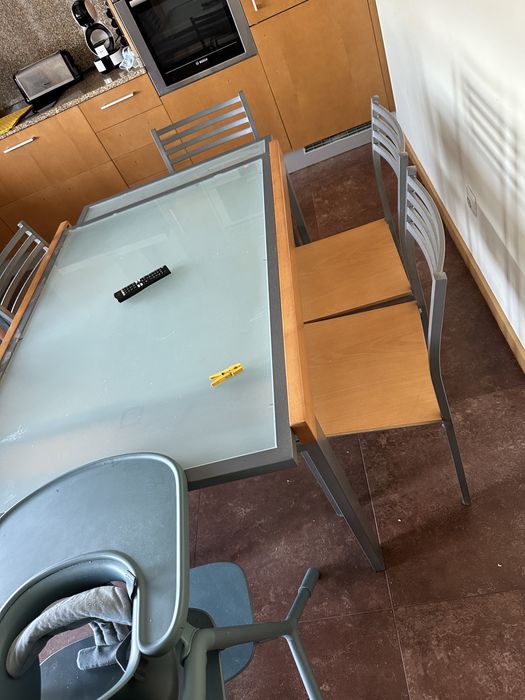 Mesa cozinha que aumenta + 8 cadeiras