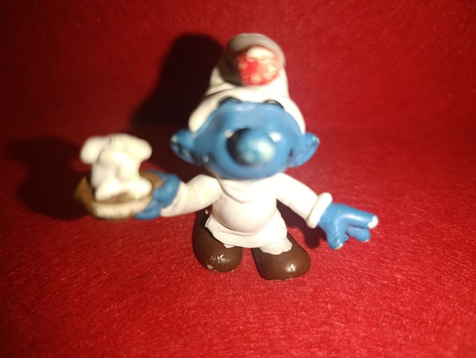 Figura Estrunpfe Sonâmbulo com Vela